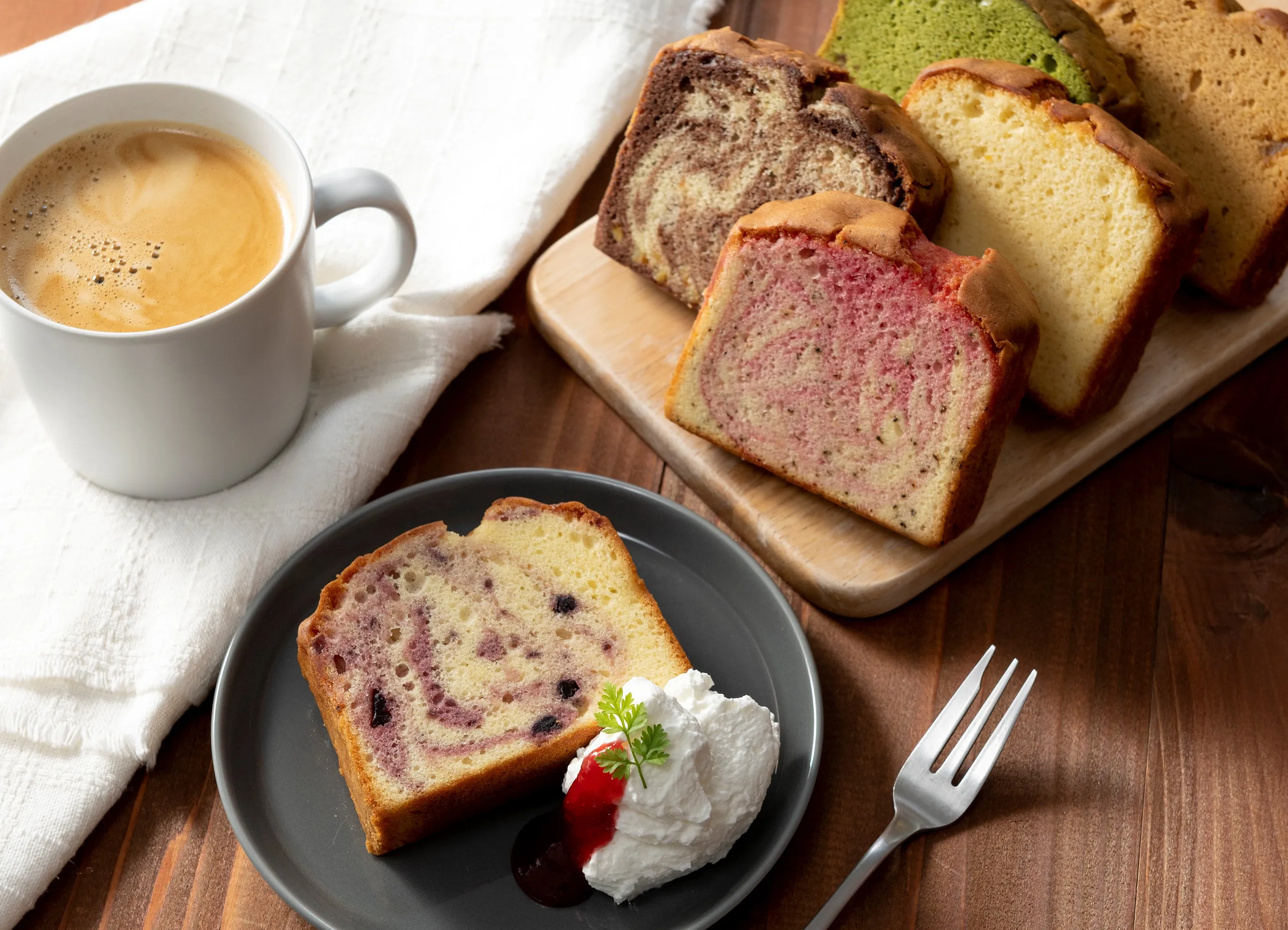 果実のしっとりパウンドケーキ