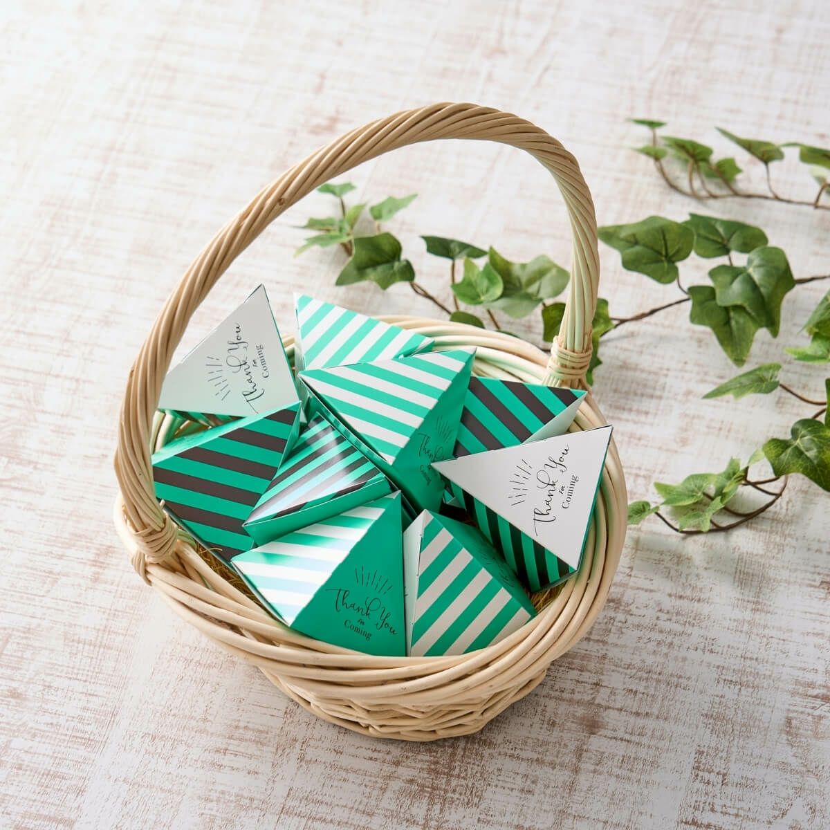 ホシフルーツ ナッツとドライフルーツの贅沢ブラウニーテトラBOX