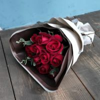 ホシファーム 深紅のバラ、サムライのブーケ