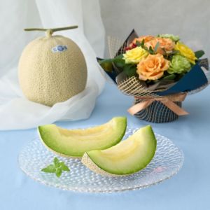 【送料込】花と実の極み きらら星　静岡県産アールスメロン＆薔薇アレンジメント パッション《FMR-04D》