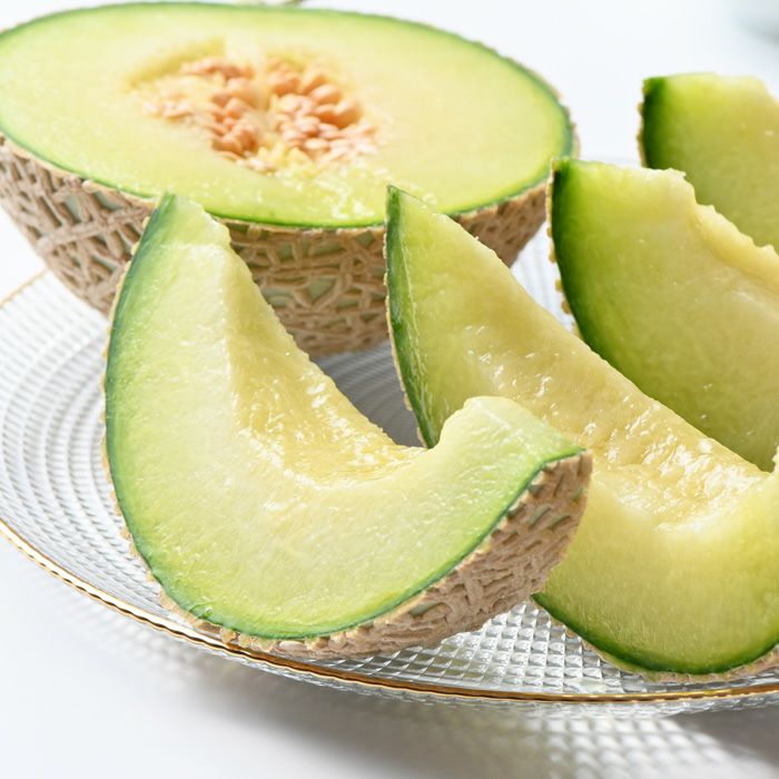 ホシフルーツ_メロンと薔薇のギフトセット_花と実の極み きらら星　静岡県産アールスメロン＆そのまま飾れる薔薇アレンジメントロマン