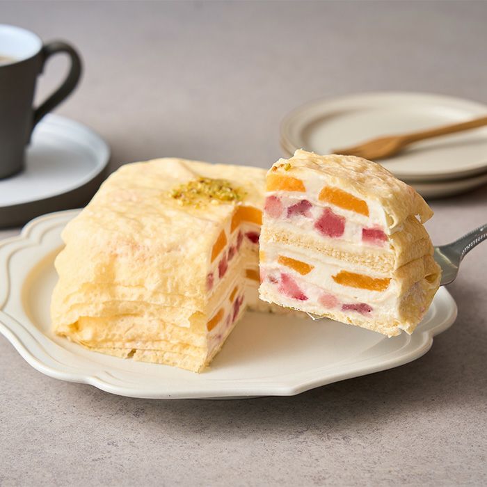 ホシフルーツ_桃と苺のミルクレープ　Kasane