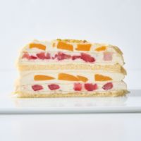 ホシフルーツ_桃と苺のミルクレープ　Kasane